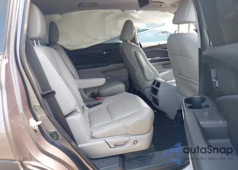 2019 Honda Pilot Touring из США, поврежденный, VIN 5FNYF6H60KB000453